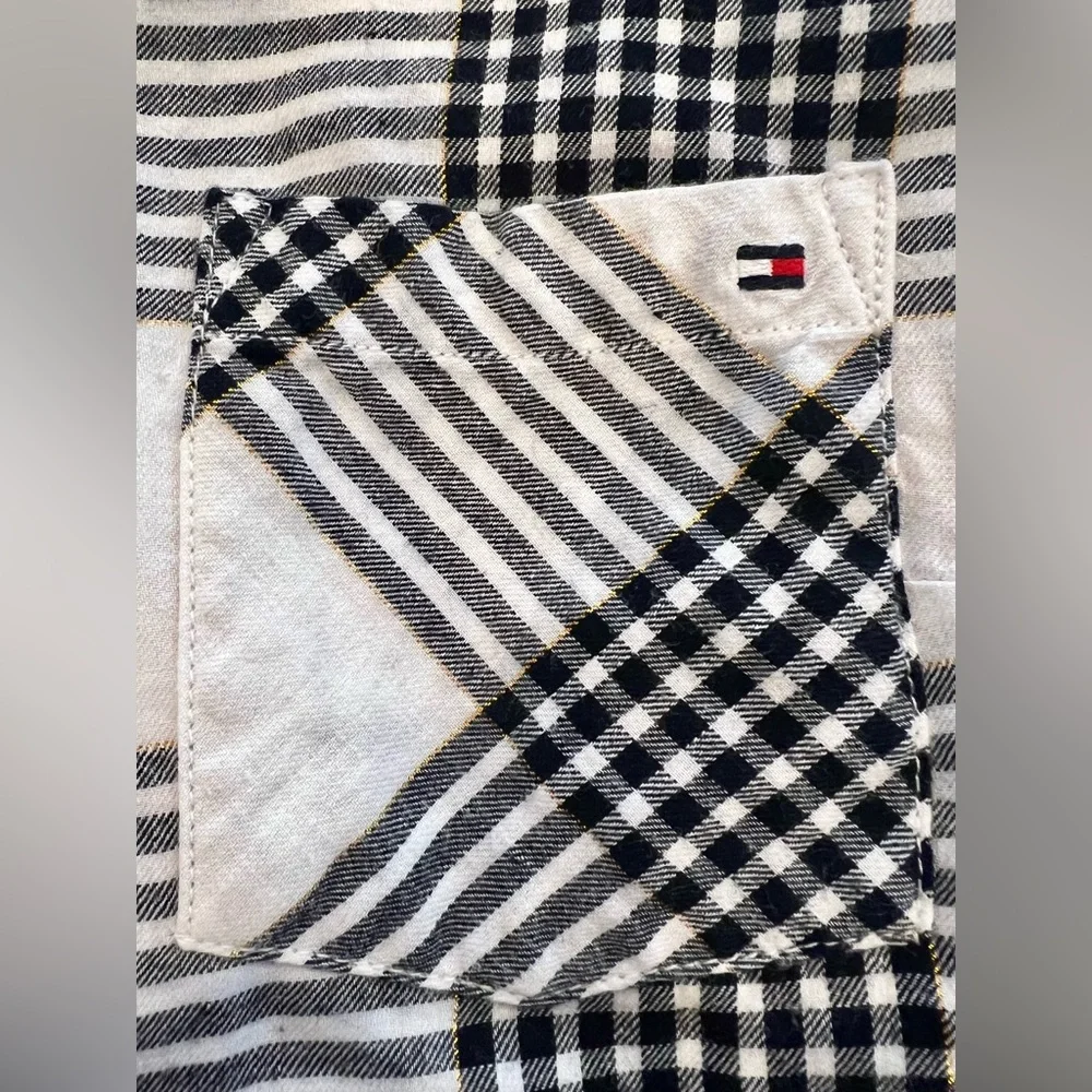Tommy Hilfiger Plaid Flannel Metallic Stitch Button Down Logo Black White - Picture 11 of 14